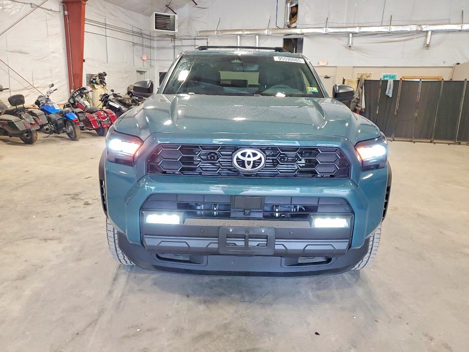 95590065 :رقم المزاد ، JTEVA5BR7T5113636 vin ، 2026 Toyota 4runner مزاد بيع