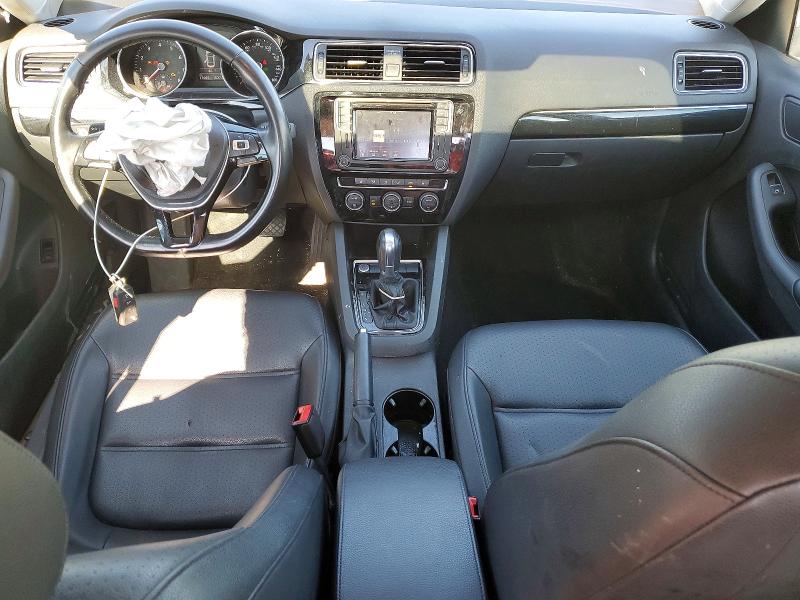 56730986 :رقم المزاد ، 3VWL17AJ6HM340091 vin ، 2017 Volkswagen Jetta مزاد بيع