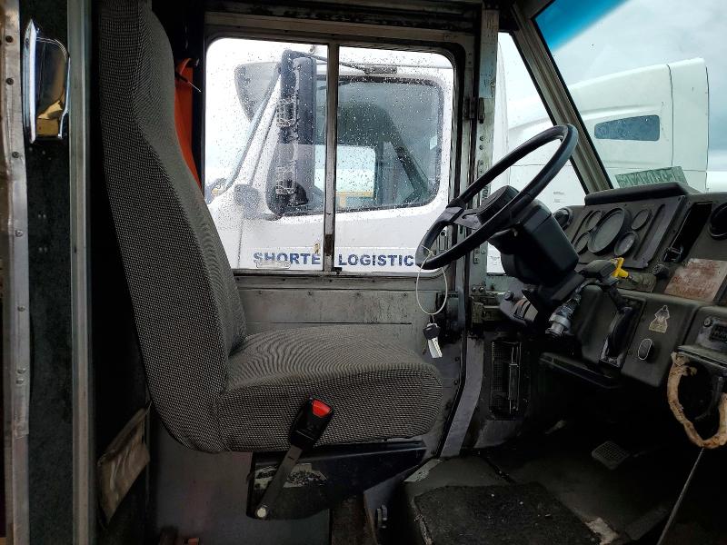 Продажа на аукционе авто 2001 Freightliner Mt45 Chassis, vin: 4UZAANBW91CH52665, номер лота: 53107676