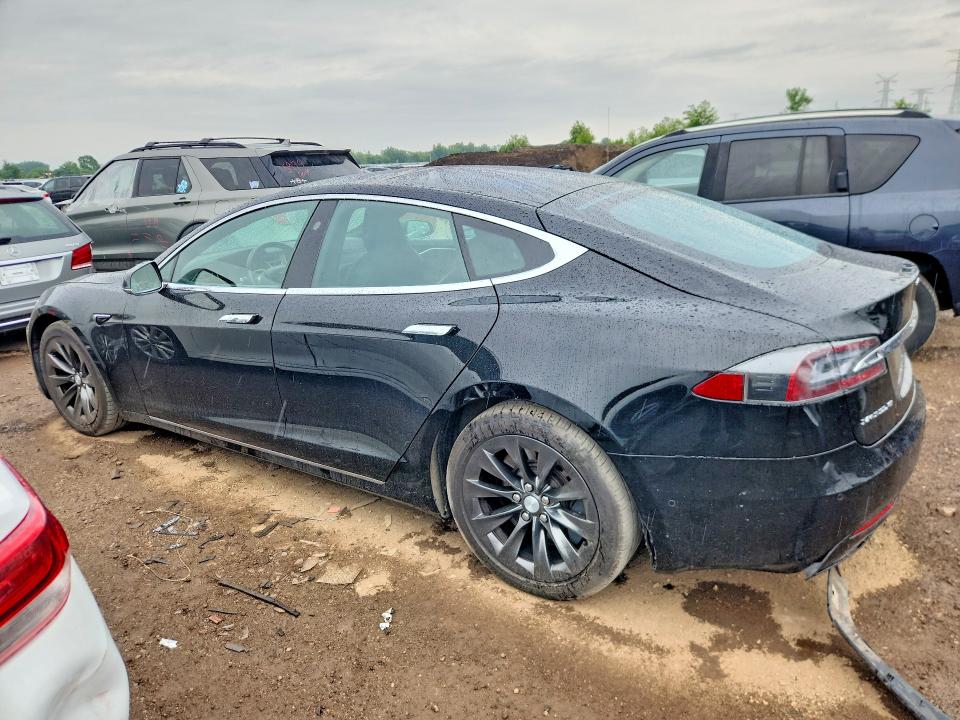 2017 Tesla Model S მანქანა იყიდება აუქციონზე, vin: 5YJSA1E25HF185262, აუქციონის ნომერი: 55693666