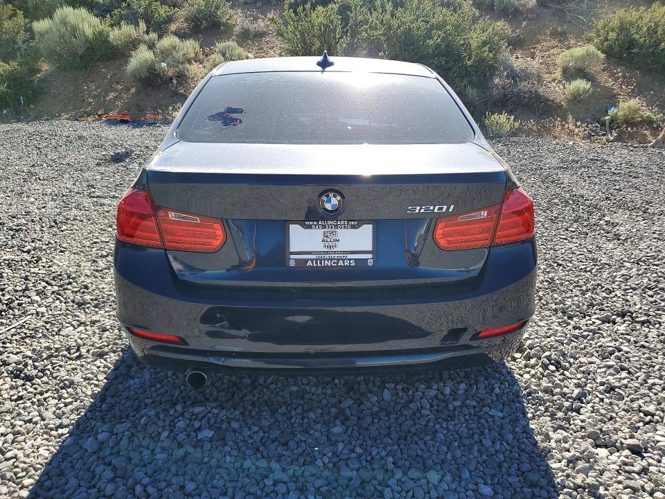 56646156 :رقم المزاد ، WBA3B1G59ENS79311 vin ، 2014 Bmw 320 مزاد بيع