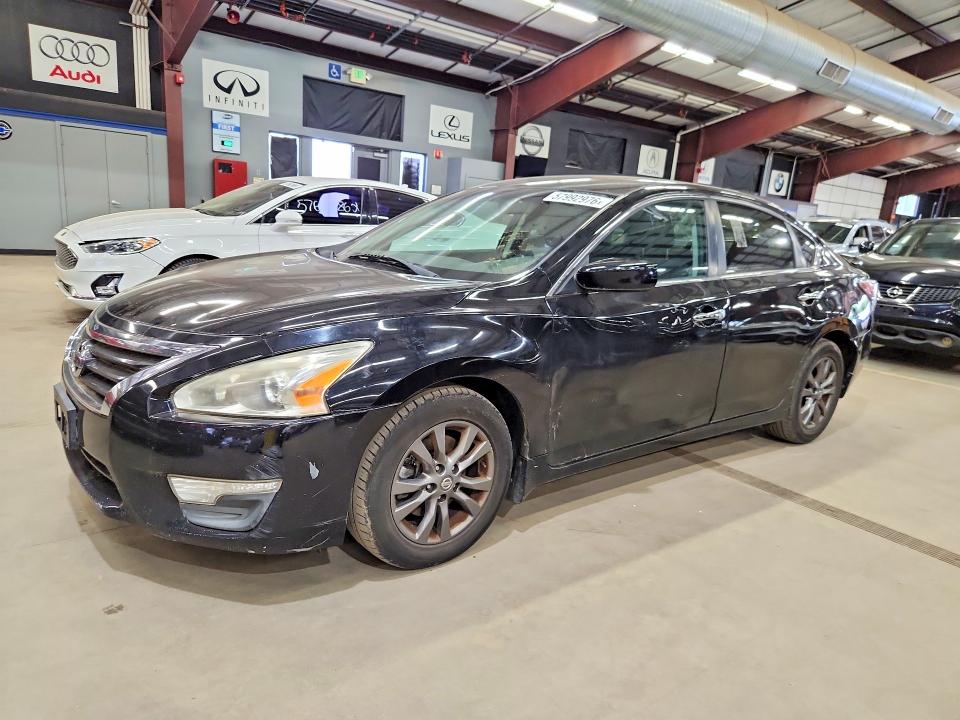 2015 Nissan Altima მანქანა იყიდება აუქციონზე, vin: 1N4AL3AP9FC593833, აუქციონის ნომერი: 57992976