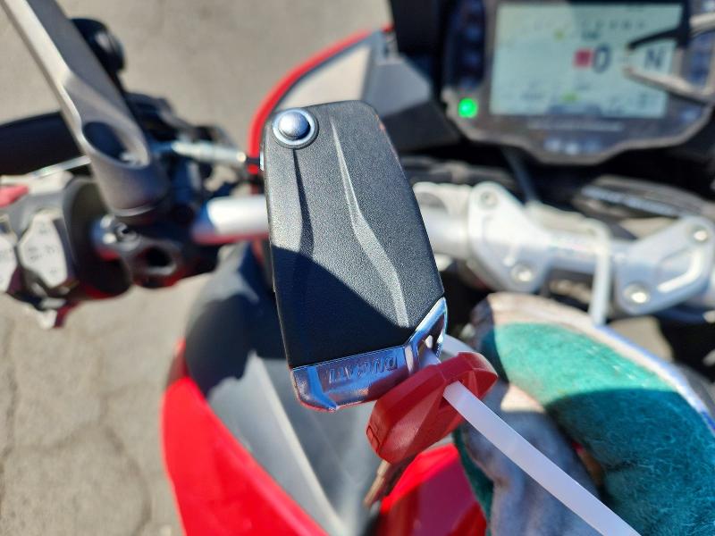 55358176 :رقم المزاد ، ZDMAAEDT1LB004333 vin ، 2020 Ducati Multistrada مزاد بيع