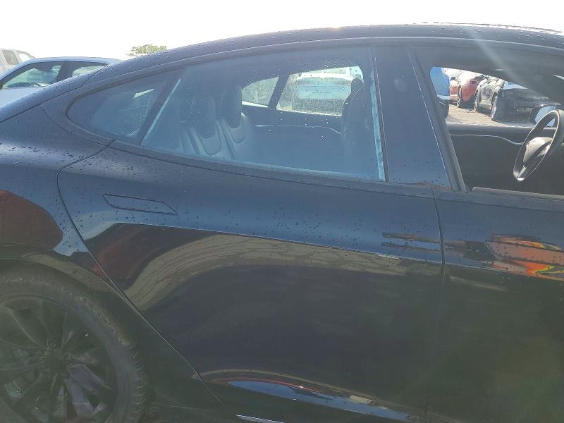 56759066 :رقم المزاد ، 5YJSA1E29HF207294 vin ، 2017 Tesla Model S مزاد بيع