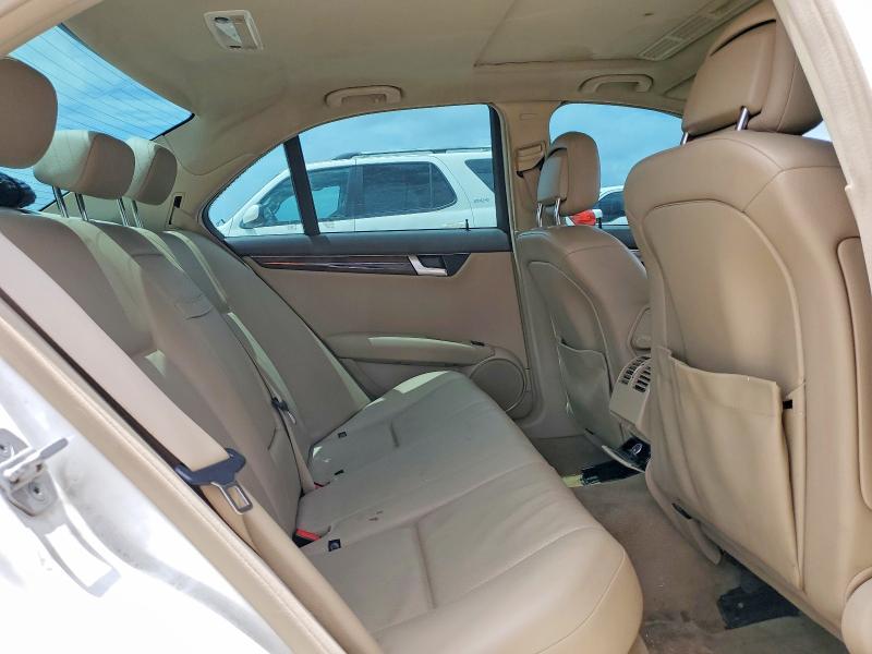 Продажа на аукционе авто 2013 Mercedes-benz C, vin: WDDGF4HB6DR287619, номер лота: 56663086