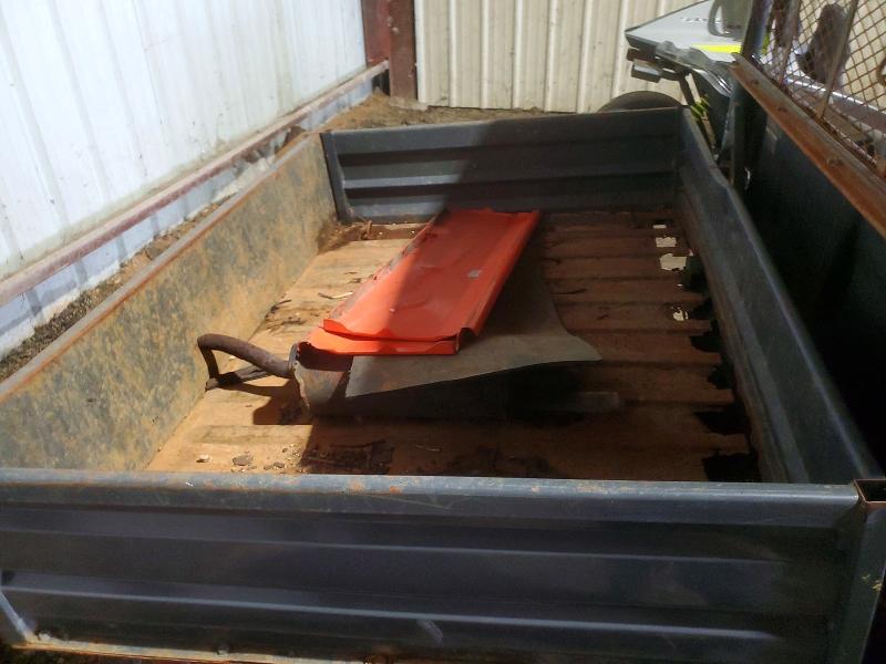 55737276 :رقم المزاد ، A5KB2FDBPFG027761 vin ، 2015 Kubota Unknown مزاد بيع