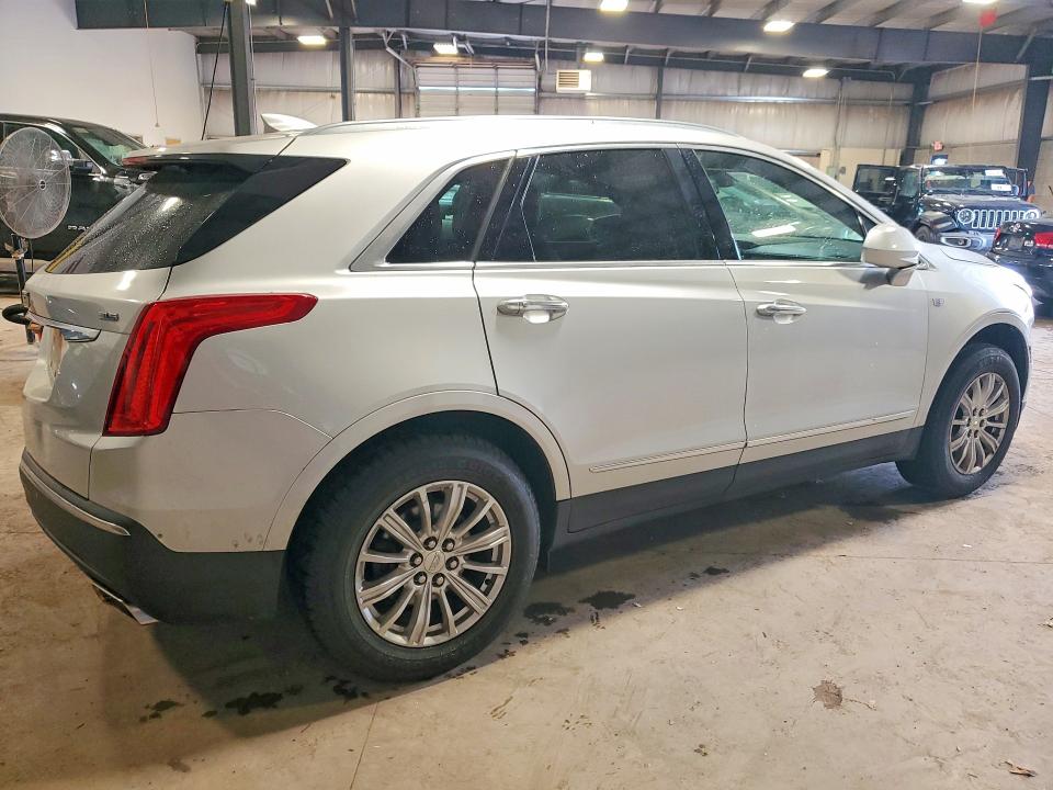 58100856 :رقم المزاد ، 1GYKNARS7HZ319563 vin ، 2017 Cadillac Xt5 مزاد بيع