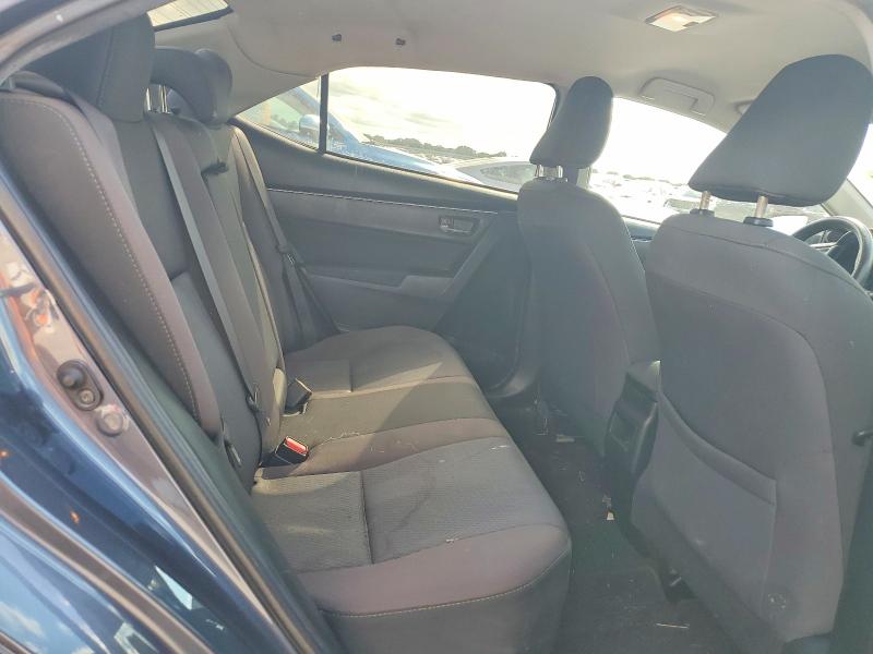 57305886 :رقم المزاد ، 5YFBURHE7JP830810 vin ، 2018 Toyota Corolla مزاد بيع