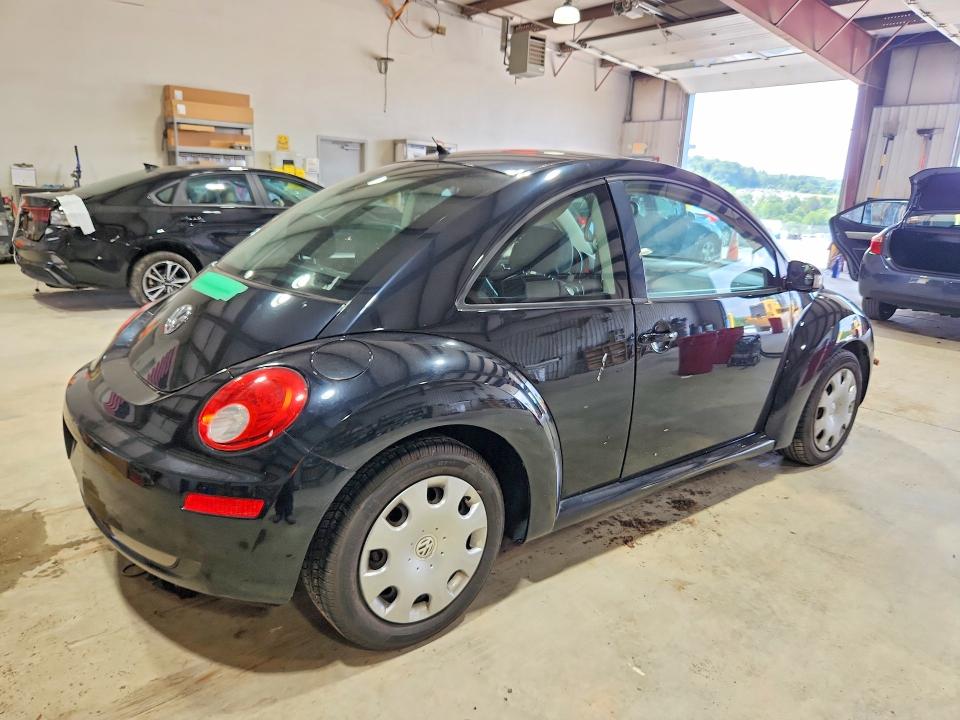 2010 Volkswagen New Beetle მანქანა იყიდება აუქციონზე, vin: 3VWPW3AGXAM010945, აუქციონის ნომერი: 59096036