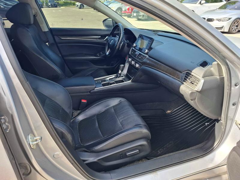 58882036 :رقم المزاد ، 1HGCV1F96JA805394 vin ، 2018 Honda Accord مزاد بيع