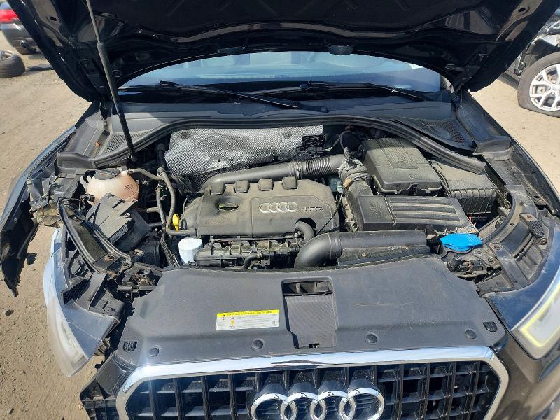 Продажа на аукционе авто 2015 Audi Q3, vin: WA1GFCFS9FR003615, номер лота: 58020206