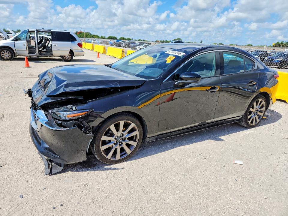 2022 Mazda 3 მანქანა იყიდება აუქციონზე, vin: 3MZBPADL5NM311472, აუქციონის ნომერი: 57640286