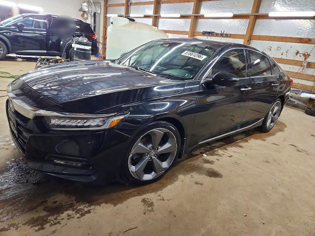 Auction sale of the 2018 Honda Accord, vin: 1HGCV1F91JA175266, lot number: 57661296