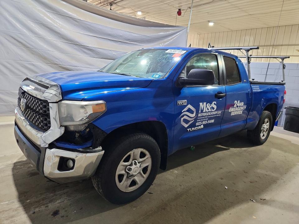 56300166 :رقم المزاد ، 5TFUY5F19JX728139 vin ، 2018 Toyota Tundra مزاد بيع