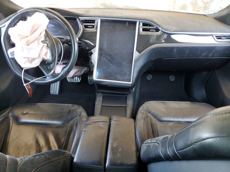58910786 :رقم المزاد ، 5YJSA1H40FF086875 vin ، 2015 Tesla Model S مزاد بيع