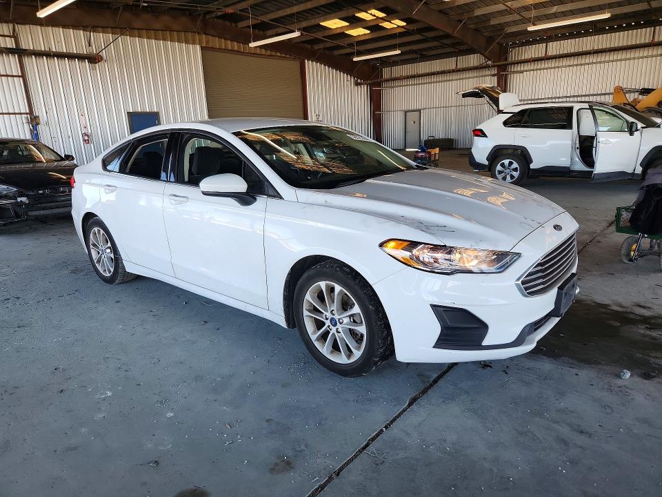 56523046 :رقم المزاد ، 3FA6P0HD2KR216471 vin ، 2019 Ford Fusion مزاد بيع