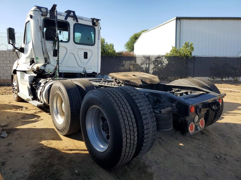 Продажа на аукционе авто 2017 Freightliner Cascadia 125, vin: 1FUJGEDR1HLHP0641, номер лота: 55377486