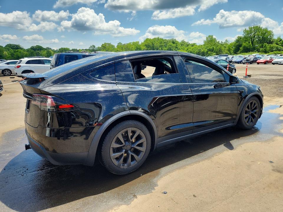 Продажа на аукционе авто 2023 Tesla Model X, vin: 7SAXCDE52PF398005, номер лота: 56858396