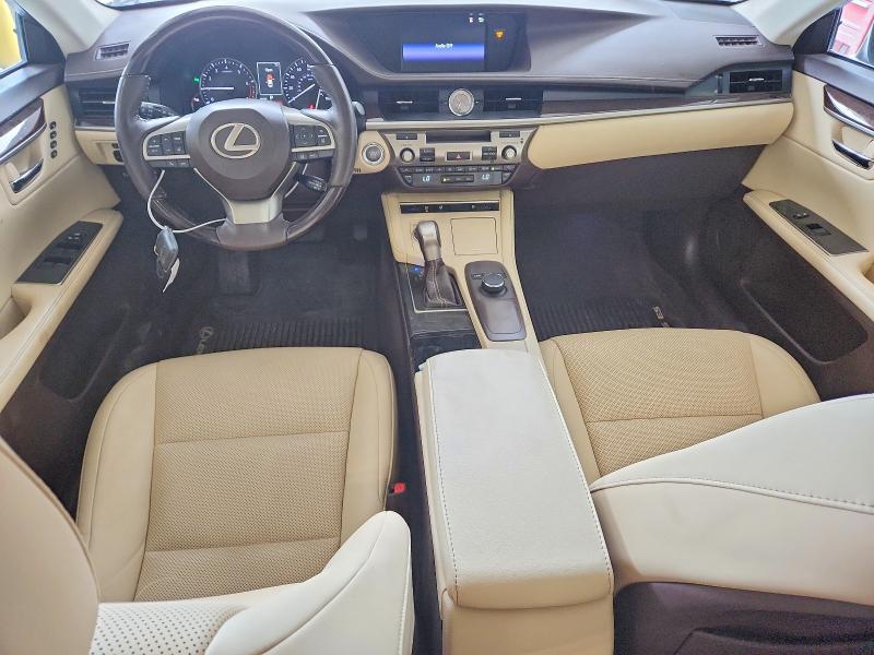 57071576 :رقم المزاد ، 58ABK1GG0HU077553 vin ، 2017 Lexus Es مزاد بيع
