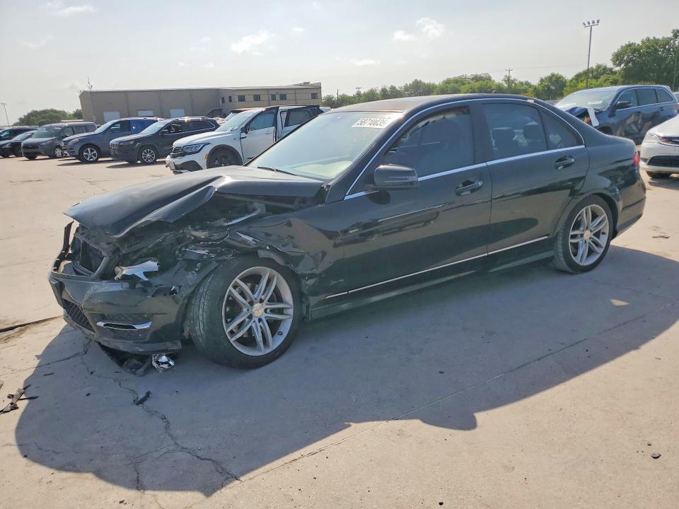 Продаж на аукціоні авто 2013 Mercedes-benz C, vin: WDDGF4HBXDA869897, номер лоту: 58710036