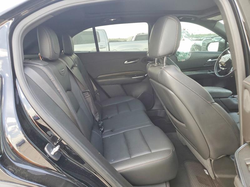 58569946 :رقم المزاد ، 1GYFZER40NF166648 vin ، 2022 Cadillac Xt4 مزاد بيع