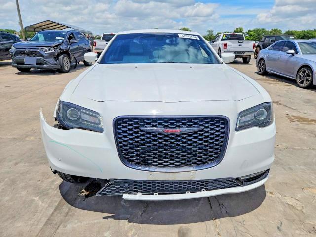 57046666 :رقم المزاد ، 2C3CCABG1MH626330 vin ، 2021 Chrysler 300 مزاد بيع