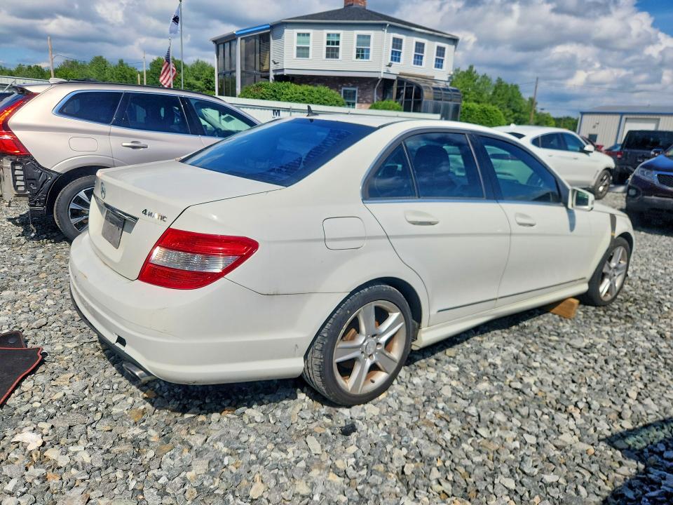 58828156 :رقم المزاد ، WDDGF8BB9BR148467 vin ، 2011 Mercedes-benz C مزاد بيع