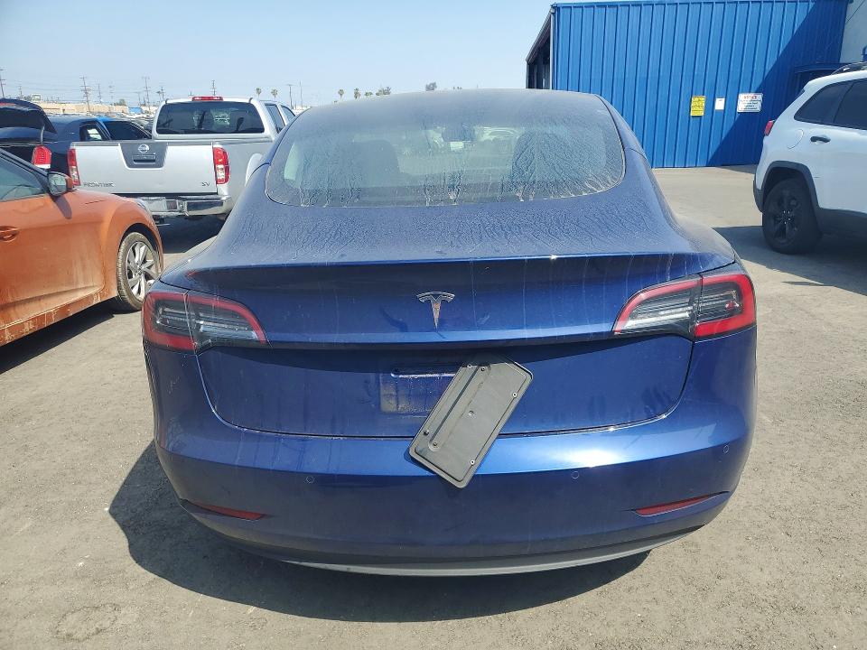 2022 Tesla Model 3 მანქანა იყიდება აუქციონზე, vin: 5YJ3E1EA2NF294922, აუქციონის ნომერი: 57363786