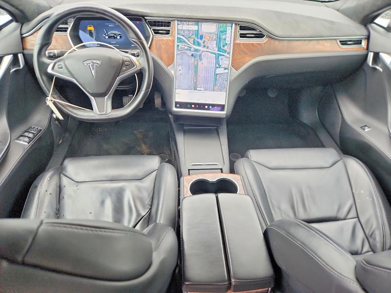 2017 Tesla Model S მანქანა იყიდება აუქციონზე, vin: 5YJSA1E25HF185262, აუქციონის ნომერი: 55693666