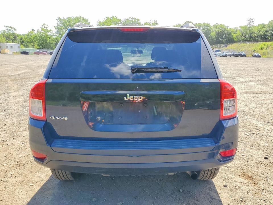 57854166 :رقم المزاد ، 1J4NF1FB3BD136289 vin ، 2011 Jeep Compass مزاد بيع