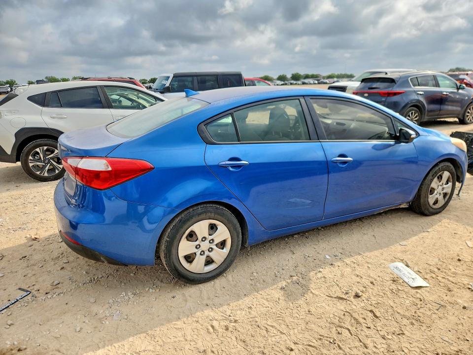2015 Kia Forte მანქანა იყიდება აუქციონზე, vin: KNAFX4A63F5321104, აუქციონის ნომერი: 58107966