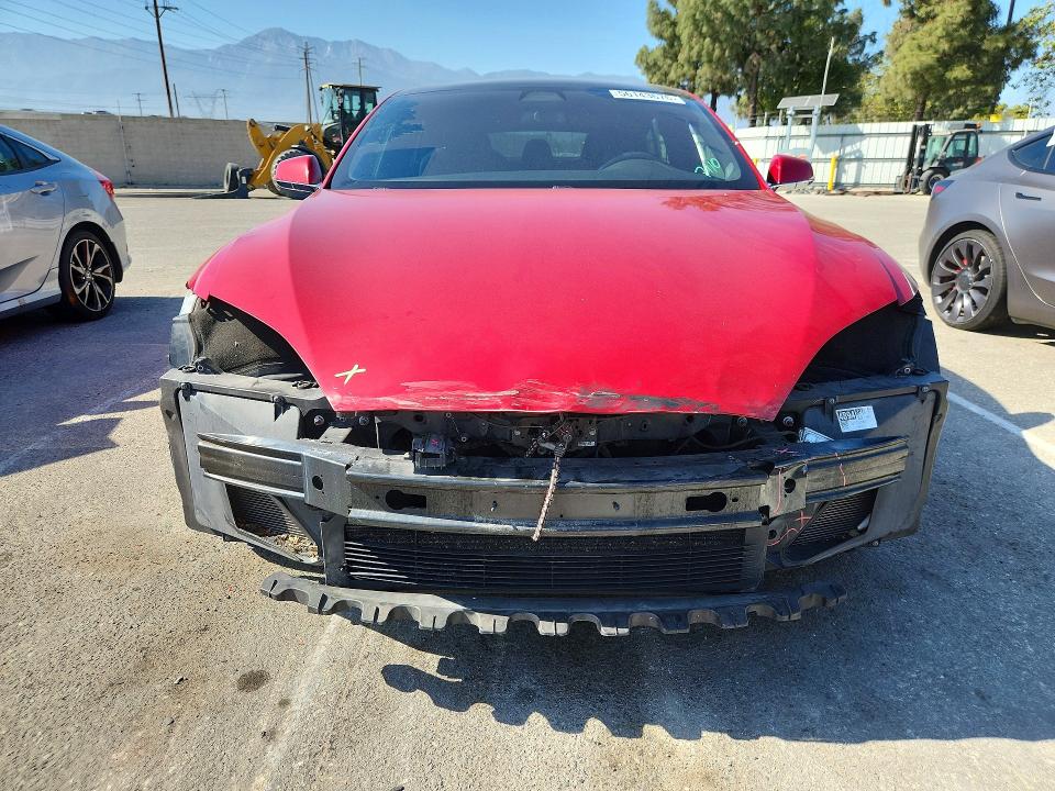 Продажа на аукционе авто 2018 Tesla Model S, vin: 5YJSA1E23JF281204, номер лота: 56143676