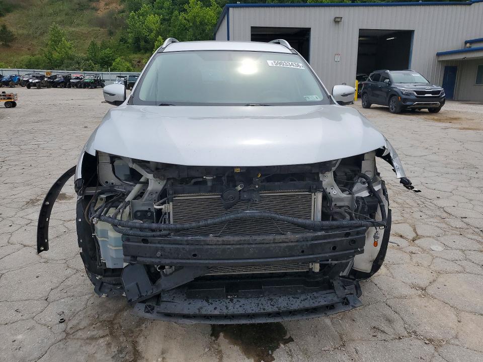 Продаж на аукціоні авто 2017 Nissan Rogue, vin: KNMAT2MV1HP525150, номер лоту: 59033436