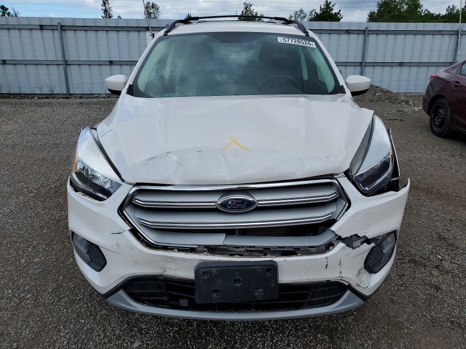 Продажа на аукционе авто 2018 Ford Escape 4d, vin: 1FMCU0GD0JUD45738, номер лота: 57728526