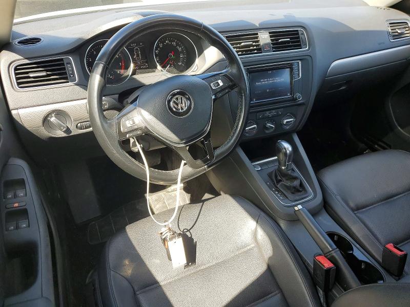 2017 Volkswagen Jetta მანქანა იყიდება აუქციონზე, vin: 3VWDB7AJ4HM411693, აუქციონის ნომერი: 55894986