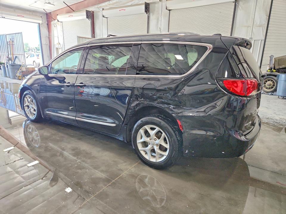 2020 Chrysler Pacifica მანქანა იყიდება აუქციონზე, vin: 2C4RC1EGXLR138116, აუქციონის ნომერი: 57952186