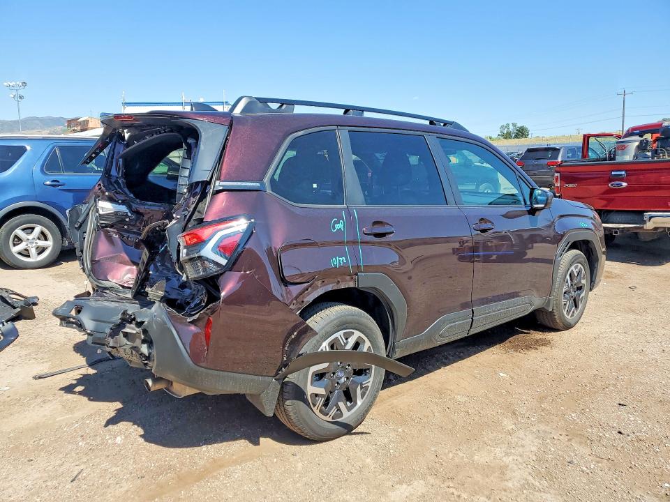 2026 Subaru Forester მანქანა იყიდება აუქციონზე, vin: 4S4SLDD65T3038683, აუქციონის ნომერი: 95589445