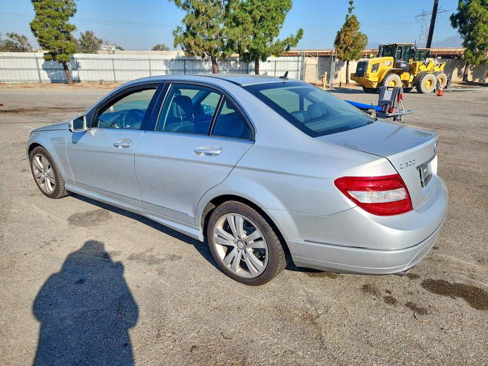2011 Mercedes-benz C მანქანა იყიდება აუქციონზე, vin: WDDGF5EB4BA523965, აუქციონის ნომერი: 58044366