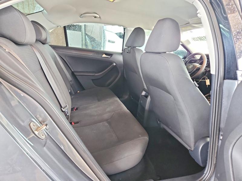 56158126 :رقم المزاد ، 3VW267AJ9GM276317 vin ، 2016 Volkswagen Jetta مزاد بيع
