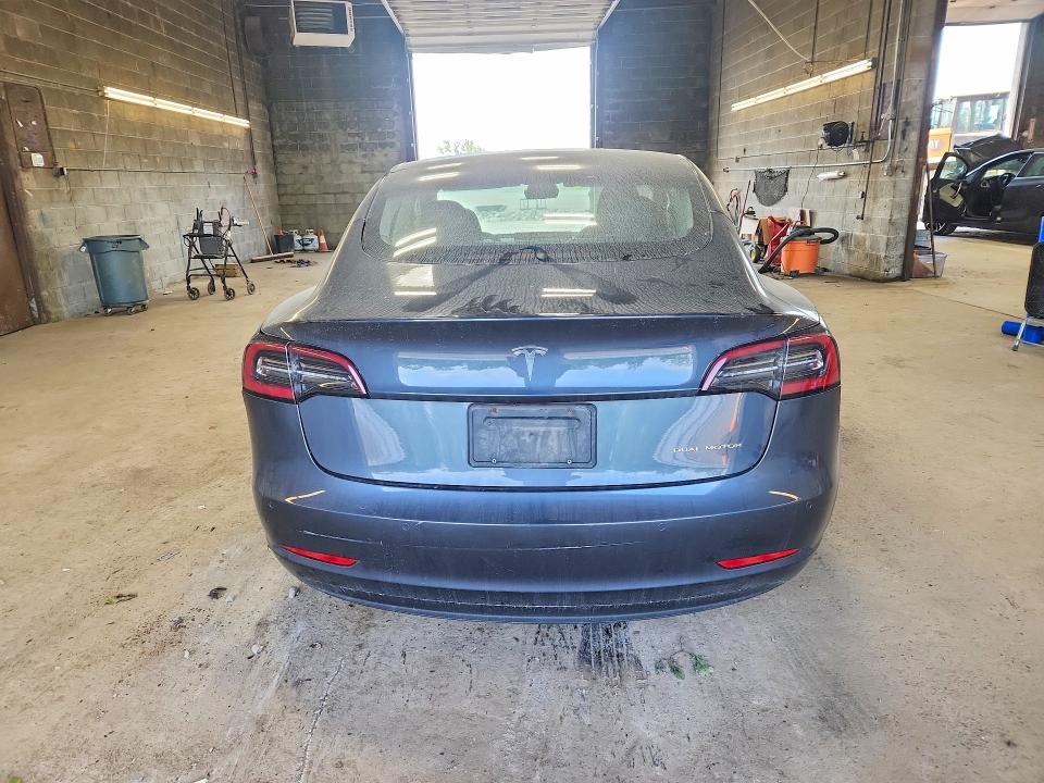 2022 Tesla Model 3 მანქანა იყიდება აუქციონზე, vin: 5YJ3E1EB1NF192620, აუქციონის ნომერი: 56137866