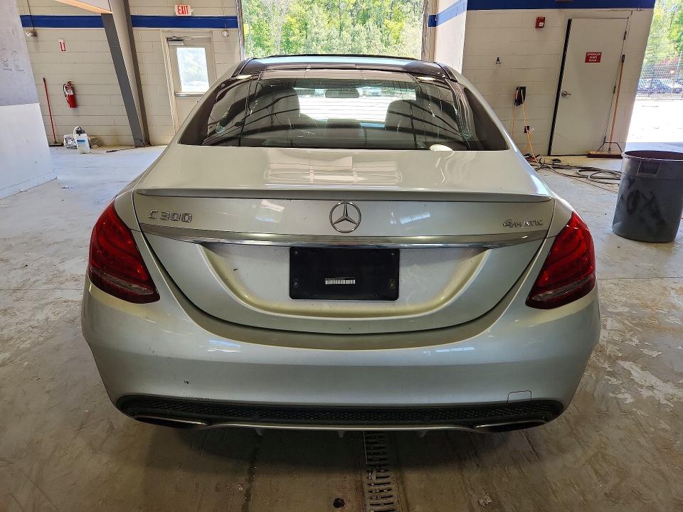 55986896 :رقم المزاد ، 55SWF4KB1FU095417 vin ، 2015 Mercedes-benz C مزاد بيع