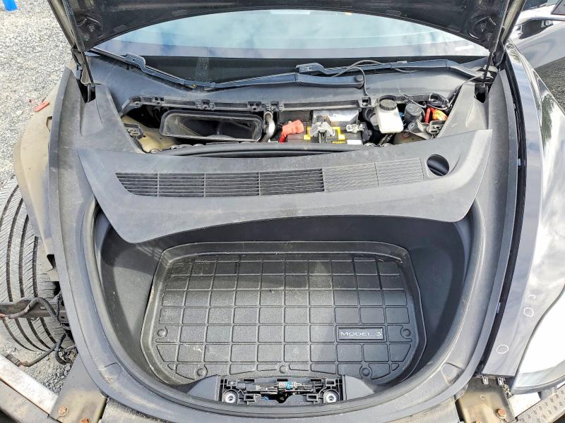 Продажа на аукционе авто 2018 Tesla Model 3, vin: 5YJ3E1EA1JF172532, номер лота: 58547426