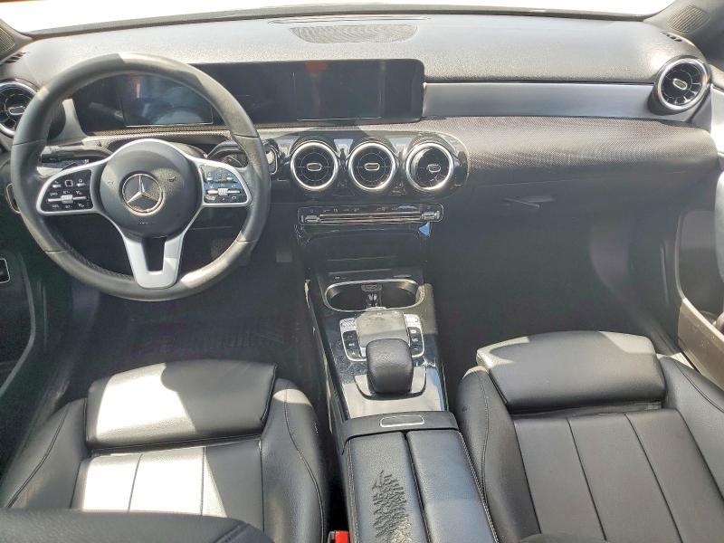 56542766 :رقم المزاد ، W1K3G4EB8LW044958 vin ، 2020 Mercedes-benz A مزاد بيع