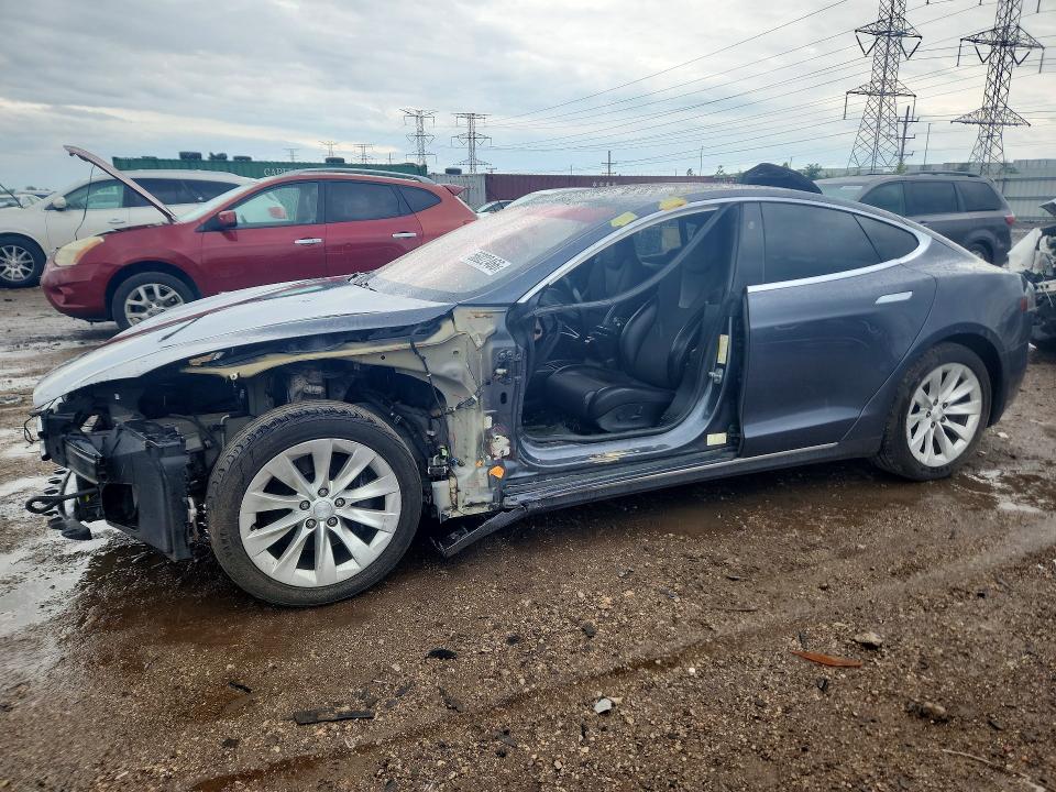 Продаж на аукціоні авто 2018 Tesla Model S, vin: 5YJSA1E22JF274549, номер лоту: 56022466