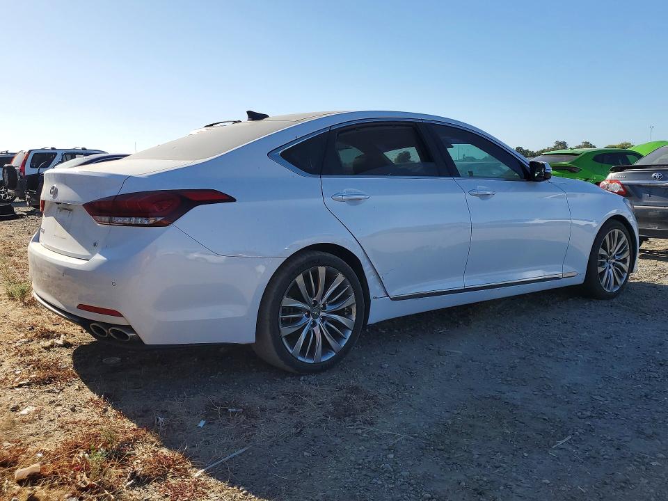 59140006 :رقم المزاد ، KMHGN4JFXFU019226 vin ، 2015 Hyundai Genesis مزاد بيع