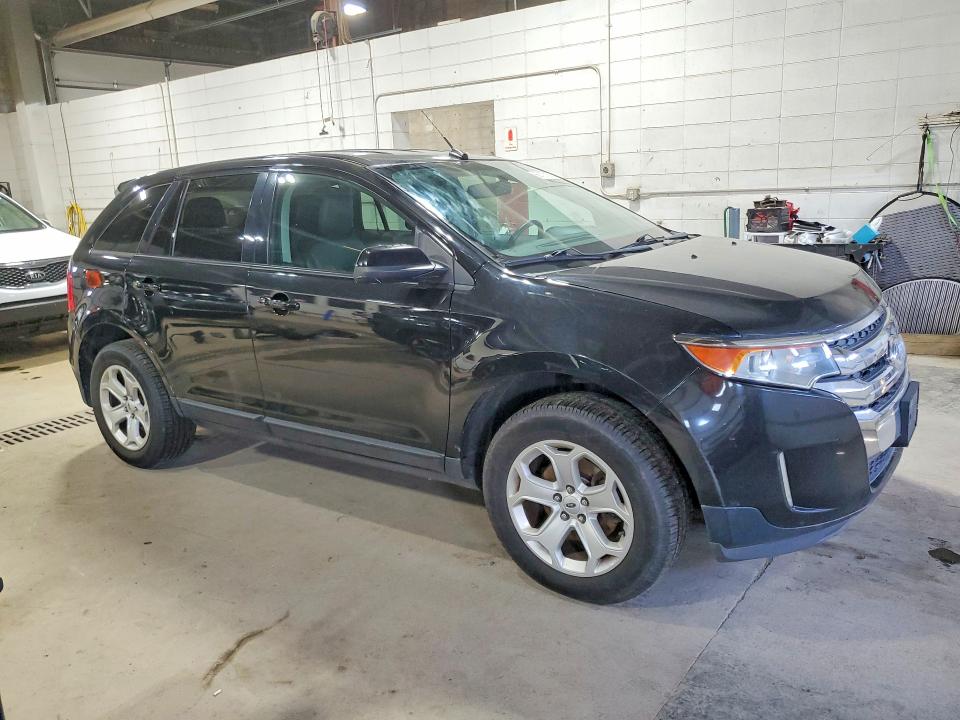 56197056 :رقم المزاد ، 2FMDK4JC7DBC58592 vin ، 2013 Ford Edge مزاد بيع