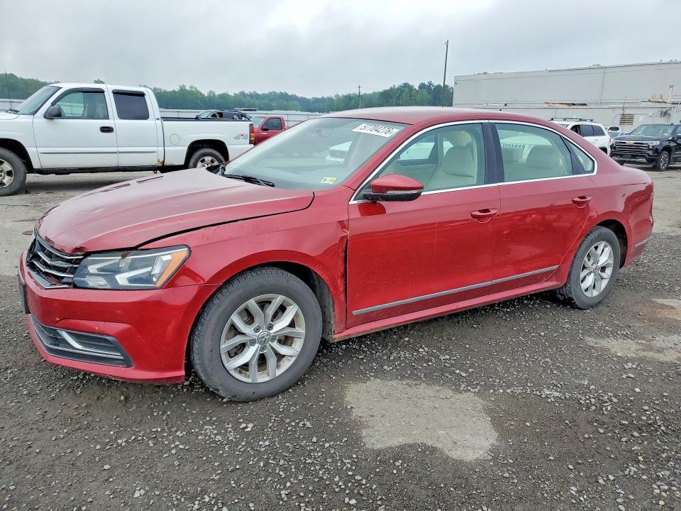 57704276 :رقم المزاد ، 1VWAT7A38HC042744 vin ، 2017 Volkswagen Passat مزاد بيع