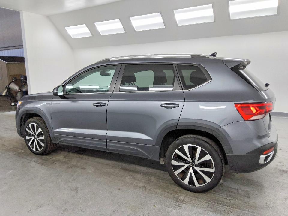 56810036 :رقم المزاد ، 3VVSX7B27RM051003 vin ، 2024 Volkswagen Taos مزاد بيع