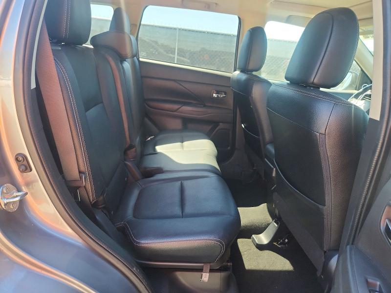 55650566 :رقم المزاد ، JA4AD3A37GZ004341 vin ، 2016 Mitsubishi Outlander مزاد بيع