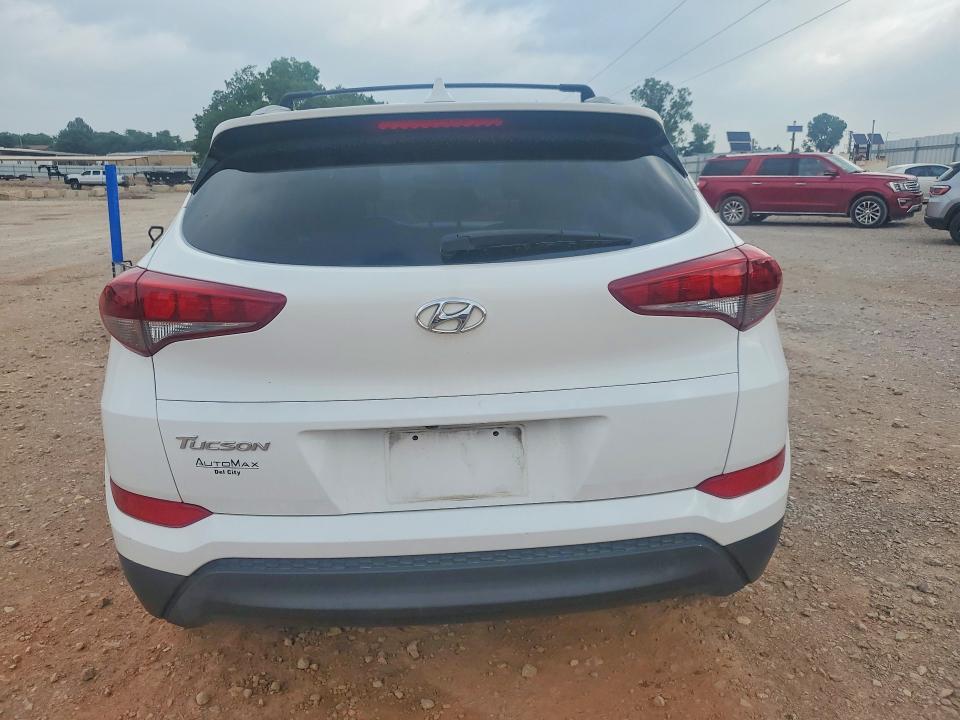 56448656 :رقم المزاد ، KM8J33A40JU644022 vin ، 2018 Hyundai Tucson مزاد بيع